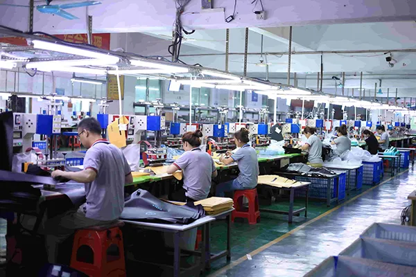 Produttore di borse impermeabili: guida alla produzione di borse impermeabili OEM e personalizzate